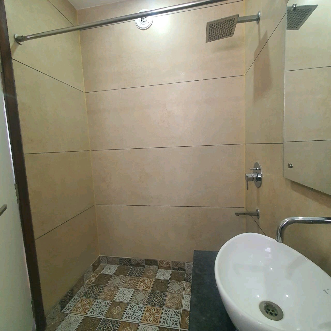 A well-designed 80 gaj top-floor builder floor in C4F Block Janakpuri with roof rights, 2 BHK + 1 room set, ACs fitted, chimney, and corner north-facing advantage.