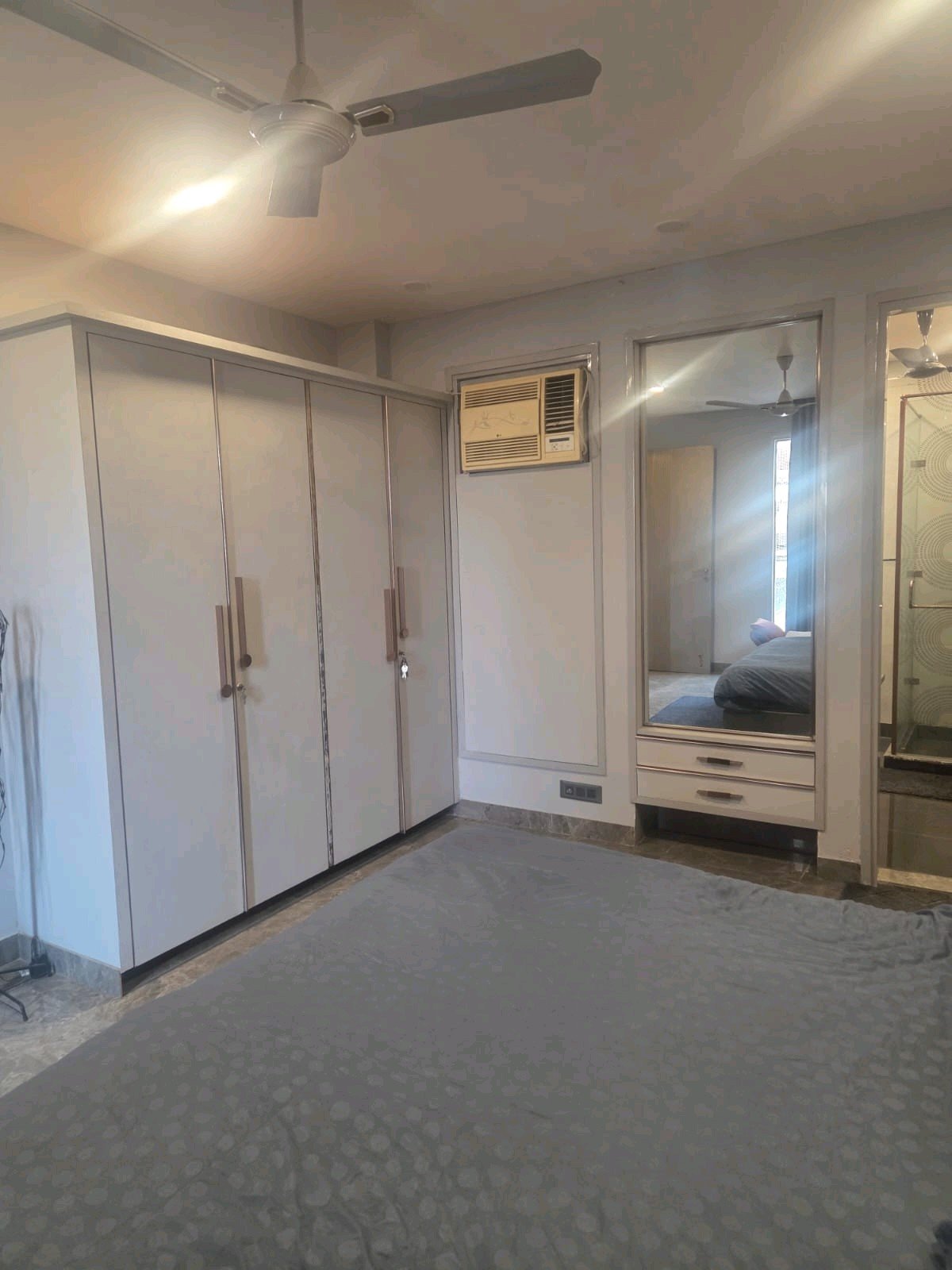 A spacious 419 gaj top-floor builder floor in A2 Block Janakpuri with 50% roof rights, lift, and car parking—ideal for premium living and future expansion. A spacious 419 gaj top-floor builder floor in A2 Block Janakpuri with 50% roof rights, lift, and car parking—ideal for premium living and future expansion.