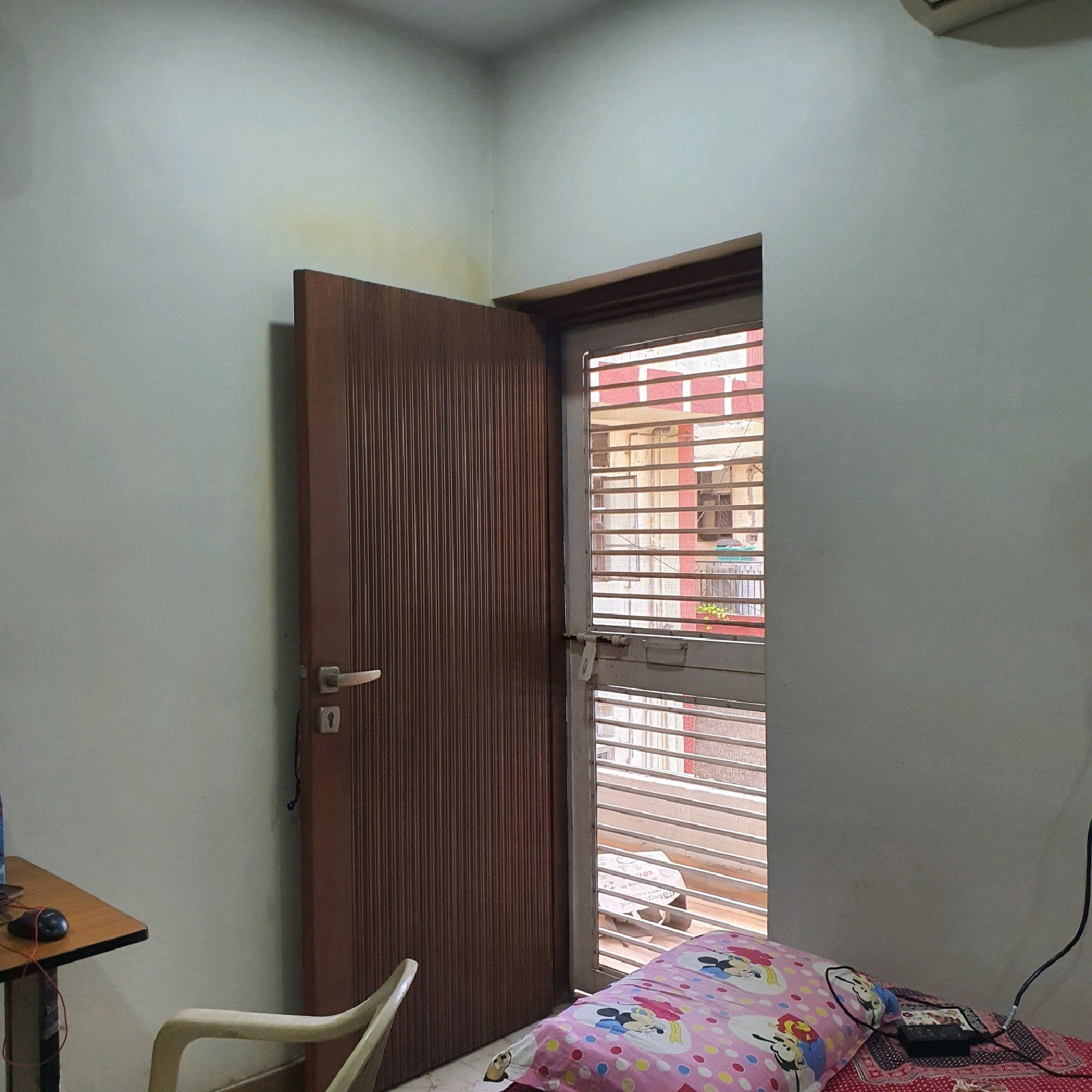 A beautifully renovated first-floor DDA Big MIG 3 BHK corner flat in C4A Block Janakpuri, offering comfort, convenience, and excellent location A beautifully renovated first-floor DDA Big MIG 3 BHK corner flat in C4A Block Janakpuri, offering comfort, convenience, and excellent location