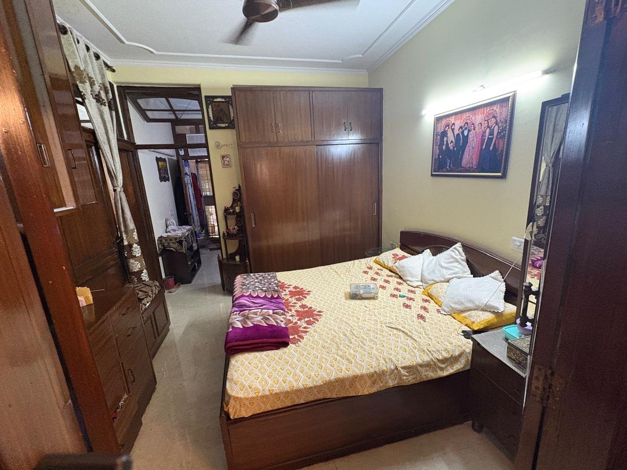A well-planned 150 sq yards proper ground floor in B1 Block Janakpuri with 3 BHK, 3 washrooms, and valuable 1/3rd land share. A well-planned 150 sq yards proper ground floor in B1 Block Janakpuri with 3 BHK, 3 washrooms, and valuable 1/3rd land share.