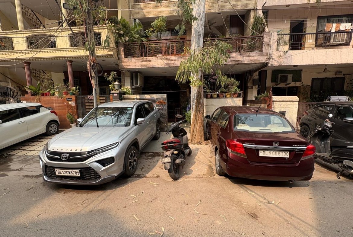A well-planned 150 sq yards proper ground floor in B1 Block Janakpuri with 3 BHK, 3 washrooms, and valuable 1/3rd land share.