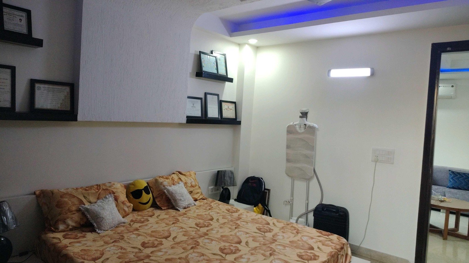 Bedroom of 325 Gaj Builder Floor in A1-Block Janakpuri Bedroom of 325 Gaj Builder Floor in A1-Block Janakpuri