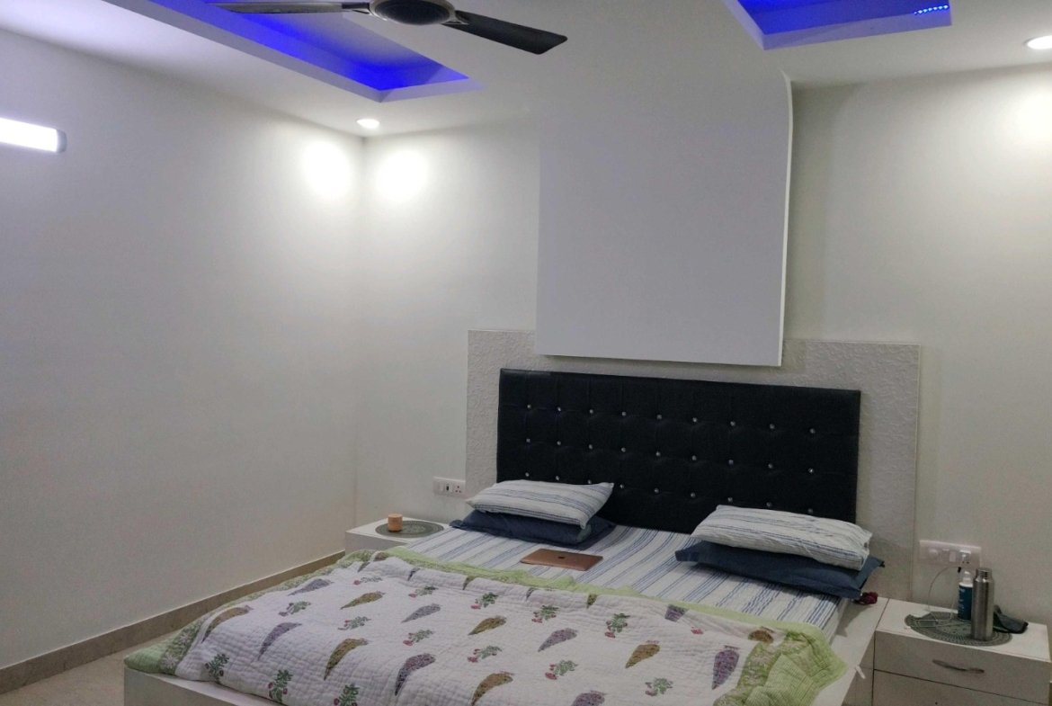 Bedroom of 325 Gaj Builder Floor in A1-Block Janakpuri