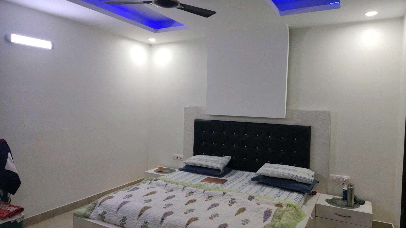 Bedroom of 325 Gaj Builder Floor in A1-Block Janakpuri Bedroom of 325 Gaj Builder Floor in A1-Block Janakpuri