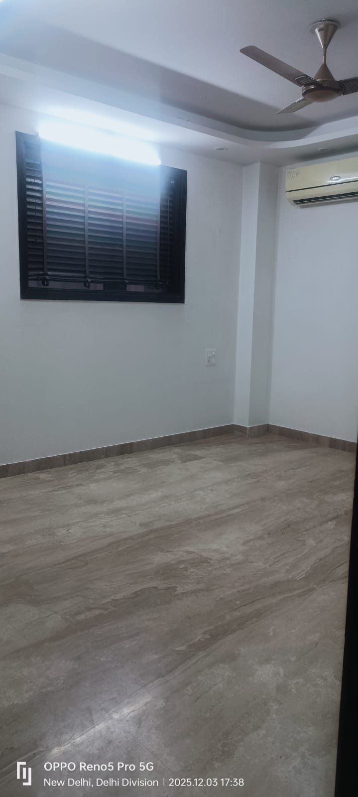 Bedroom of 380 Sq Yards Builder Floor in C3 Block Janakpuri