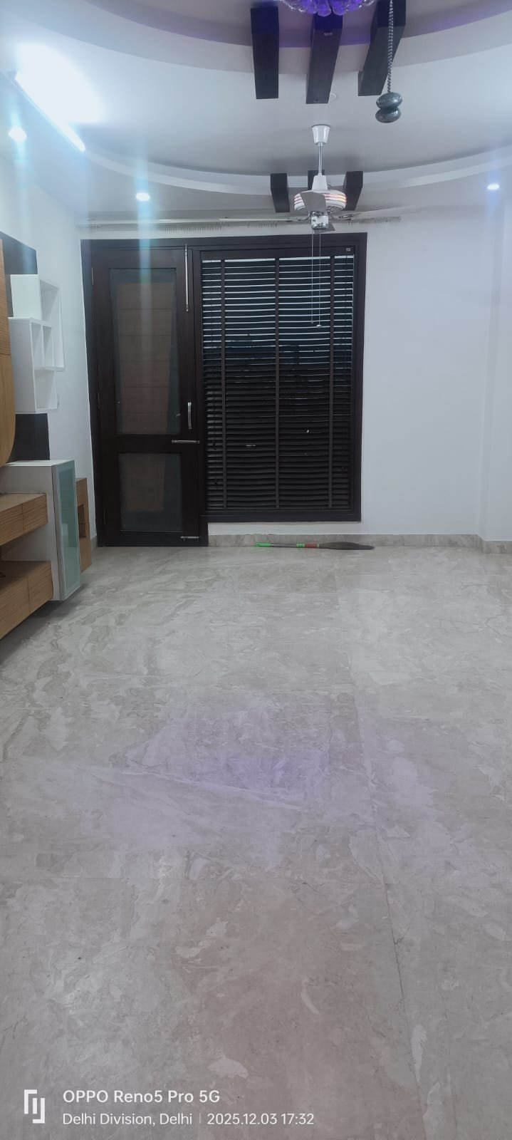 Bedroom of 380 Sq Yards Builder Floor in C3 Block Janakpuri