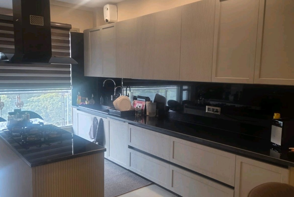 A spacious 419 gaj top-floor builder floor in A2 Block Janakpuri with 50% roof rights, lift, and car parking—ideal for premium living and future expansion.