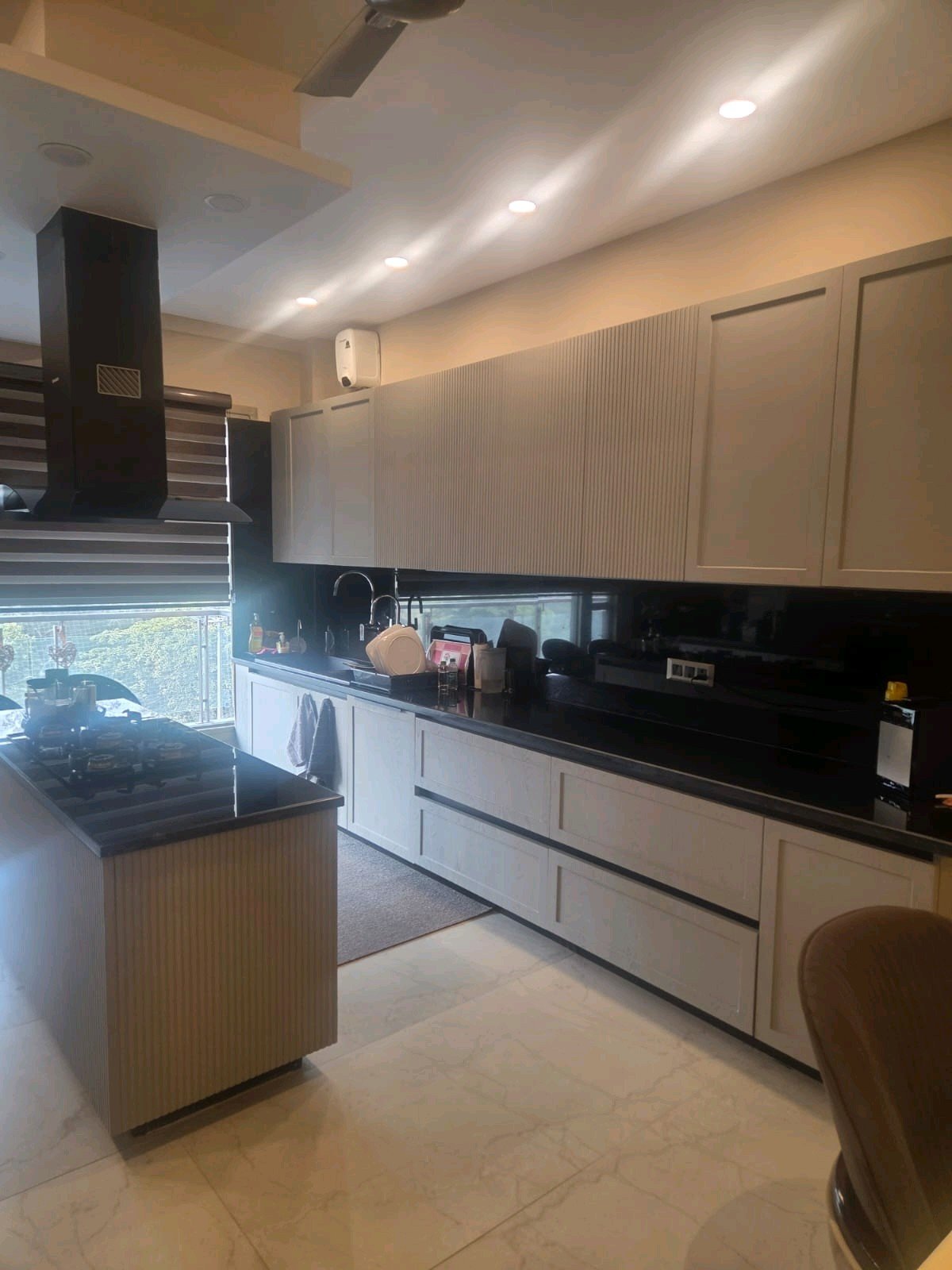 A spacious 419 gaj top-floor builder floor in A2 Block Janakpuri with 50% roof rights, lift, and car parking—ideal for premium living and future expansion. A spacious 419 gaj top-floor builder floor in A2 Block Janakpuri with 50% roof rights, lift, and car parking—ideal for premium living and future expansion.