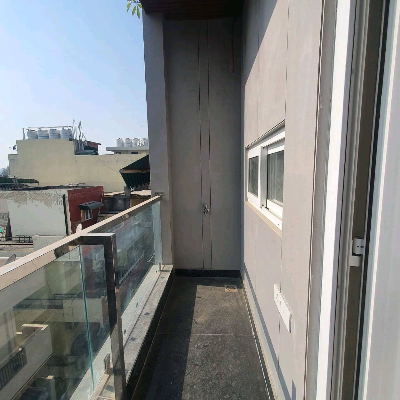 A newly built 2 BHK top-floor builder floor in C4F Block Janakpuri with roof rights and south-facing frontage—bright, modern, and perfect for end-use buyers. A newly built 2 BHK top-floor builder floor in C4F Block Janakpuri with roof rights and south-facing frontage—bright, modern, and perfect for end-use buyers.